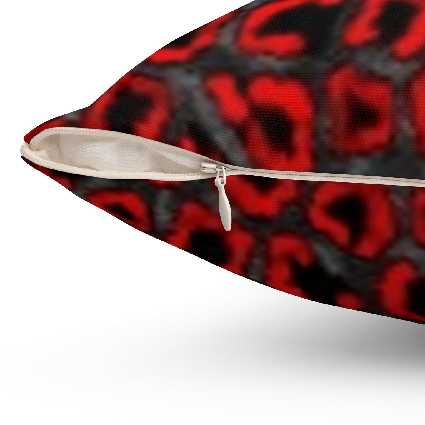Cojín con estampado de leopardo rojo intenso: un detalle decorativo moderno para el hogar