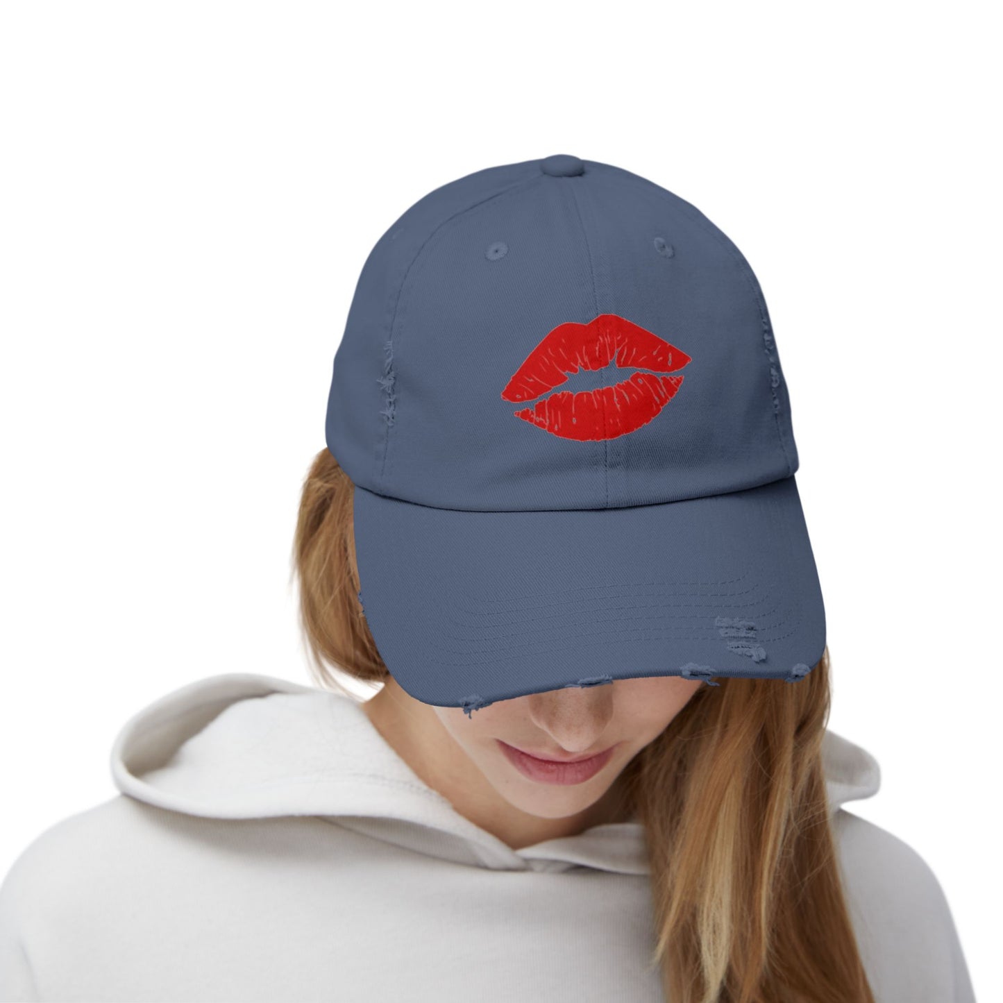 Gorra desgastada labios rojos