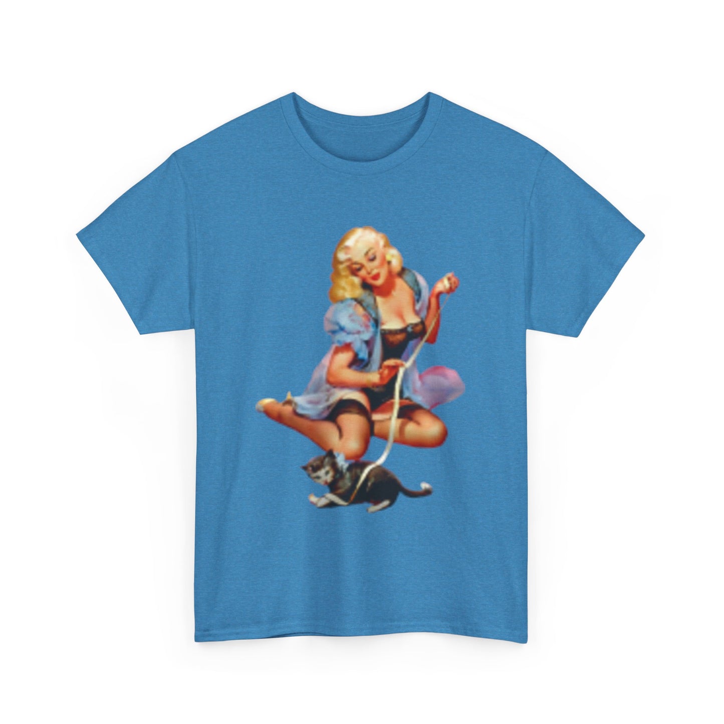 Camiseta retro sexy mujer en lencería con gato