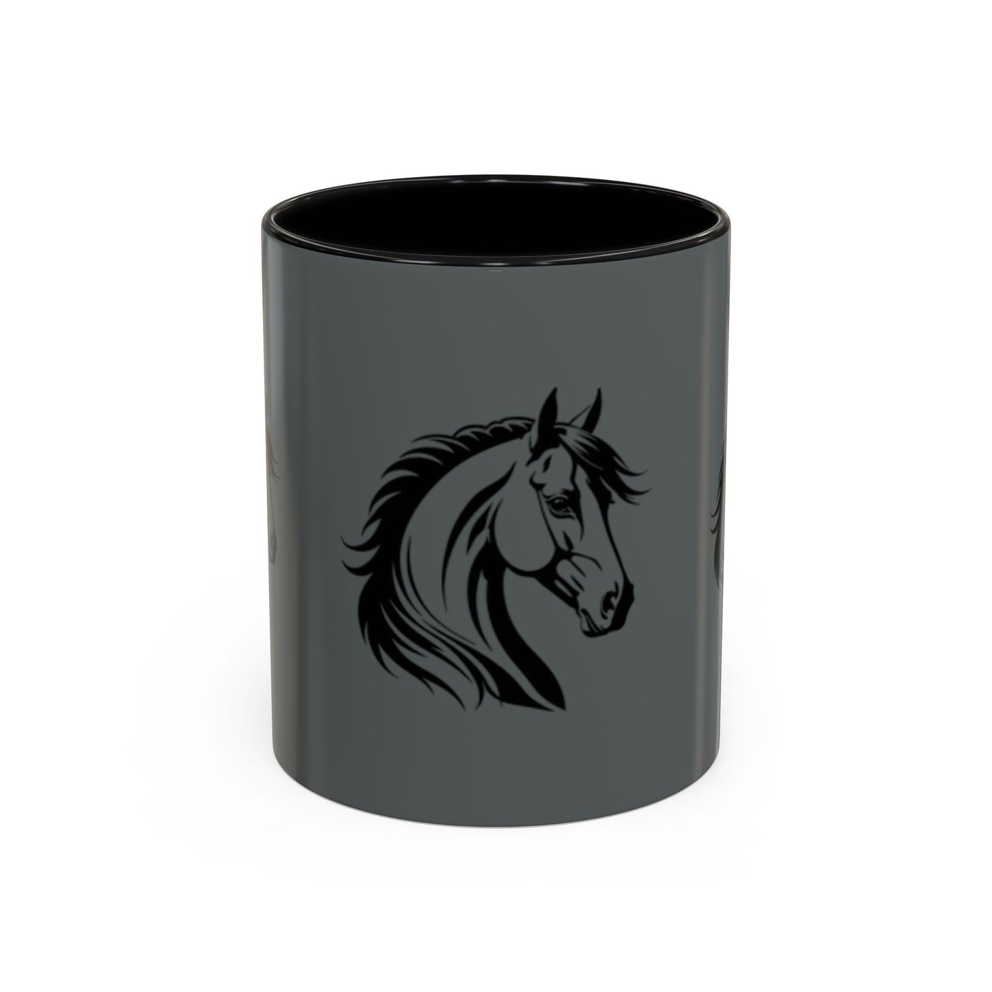 Taza de café con detalles de caballos majestuosos: perfecta para amantes de la equitación y los animales.