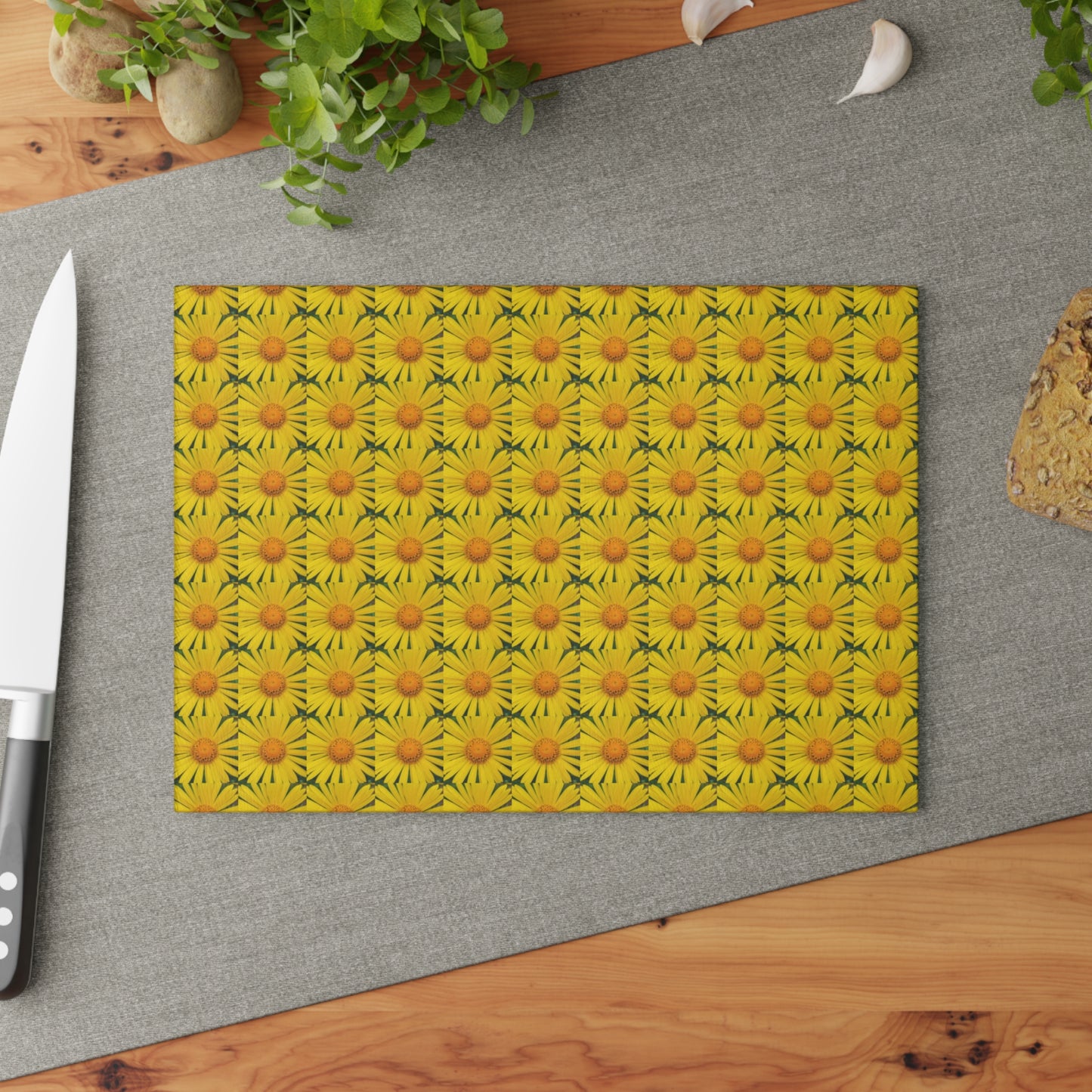 Tabla de cortar de vidrio con diseño de girasol: perfecta para entretener en verano y alegrar tu cocina.