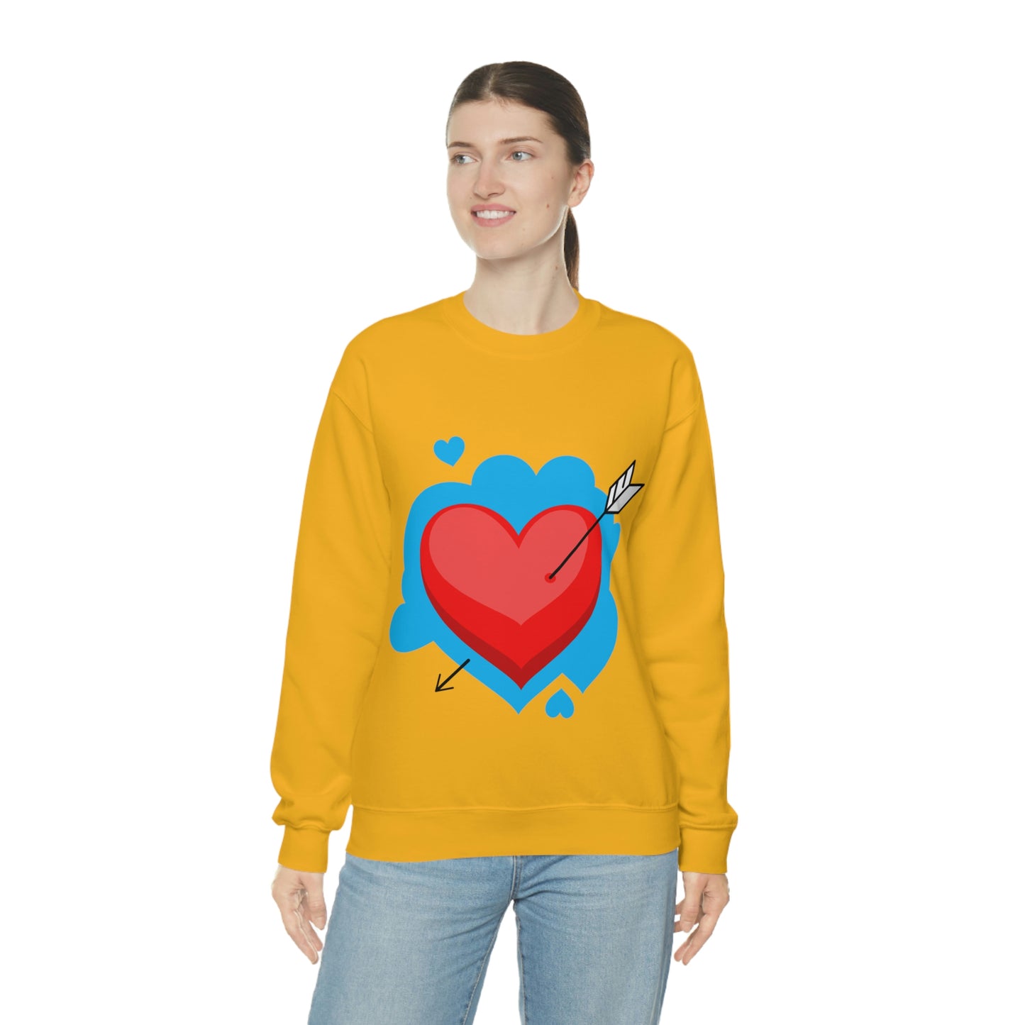 Sudadera con cuello redondo y corazón con flecha. ¡A mi hija le encanta esta sudadera!
