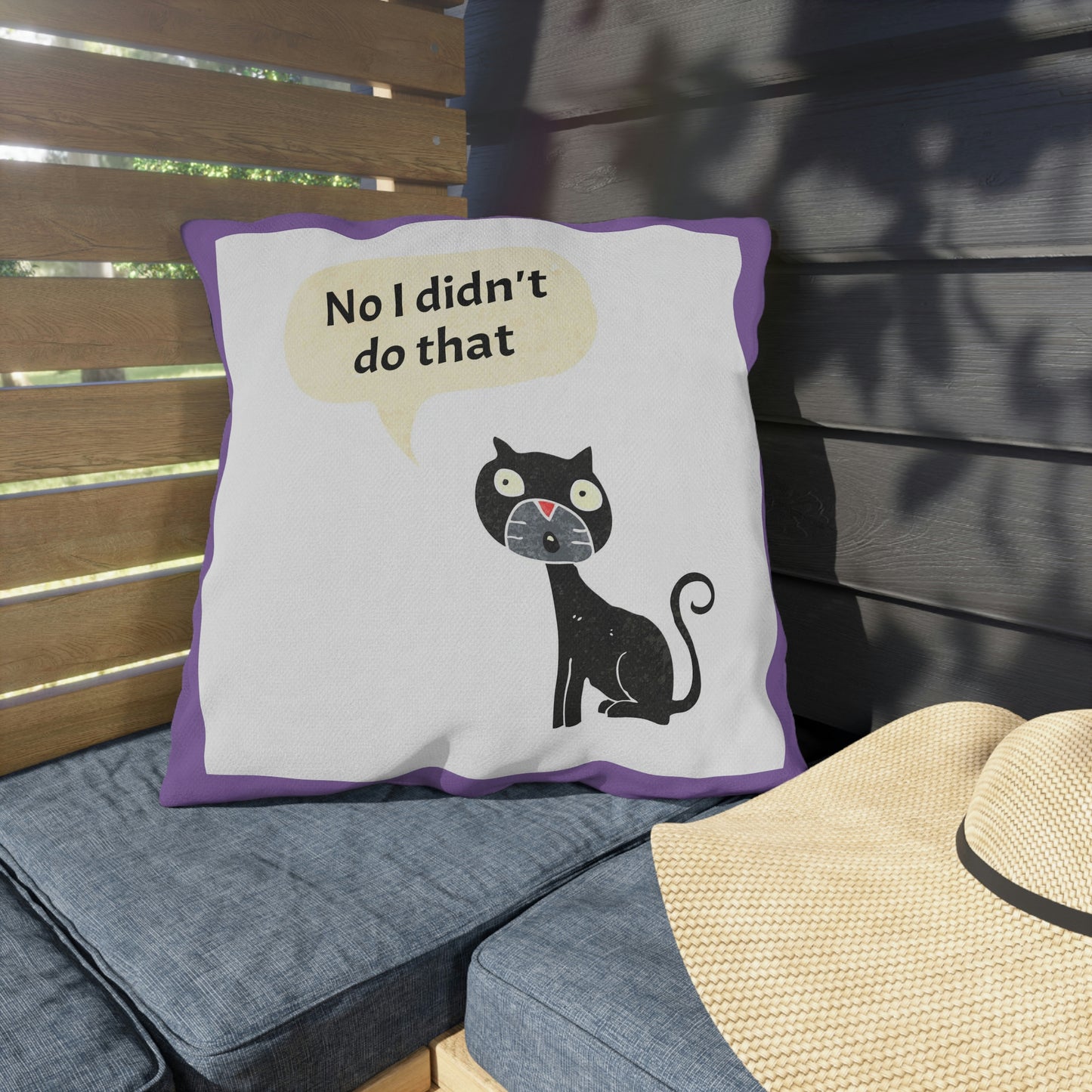 No, yo no hice esas almohadas de exterior con forma de corazón.