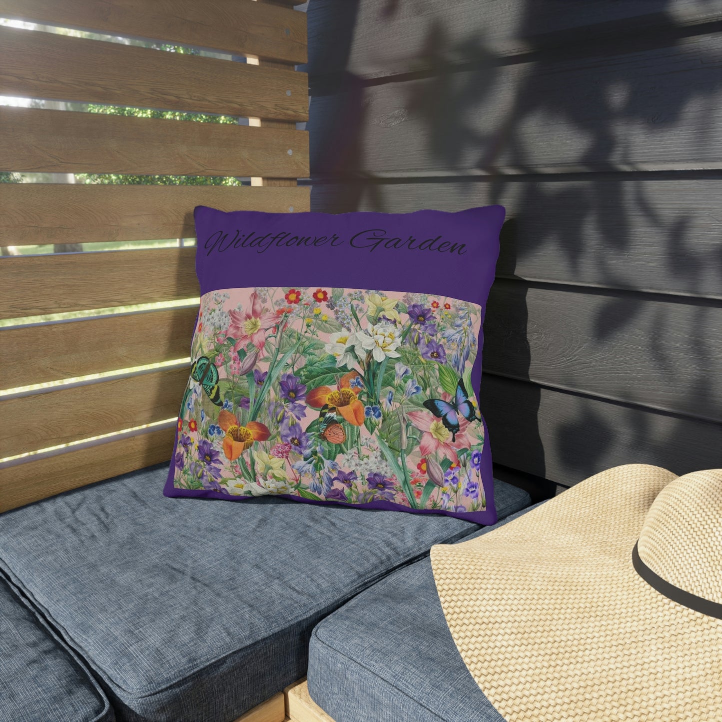 Cojines de exterior con flores silvestres para relajarse durante todo el día