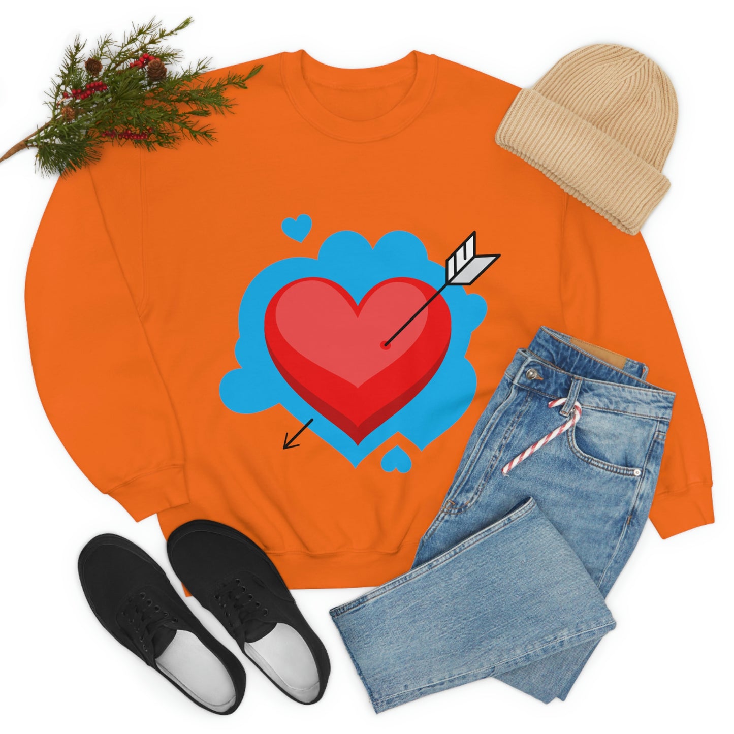 Sudadera con cuello redondo y corazón con flecha. ¡A mi hija le encanta esta sudadera!