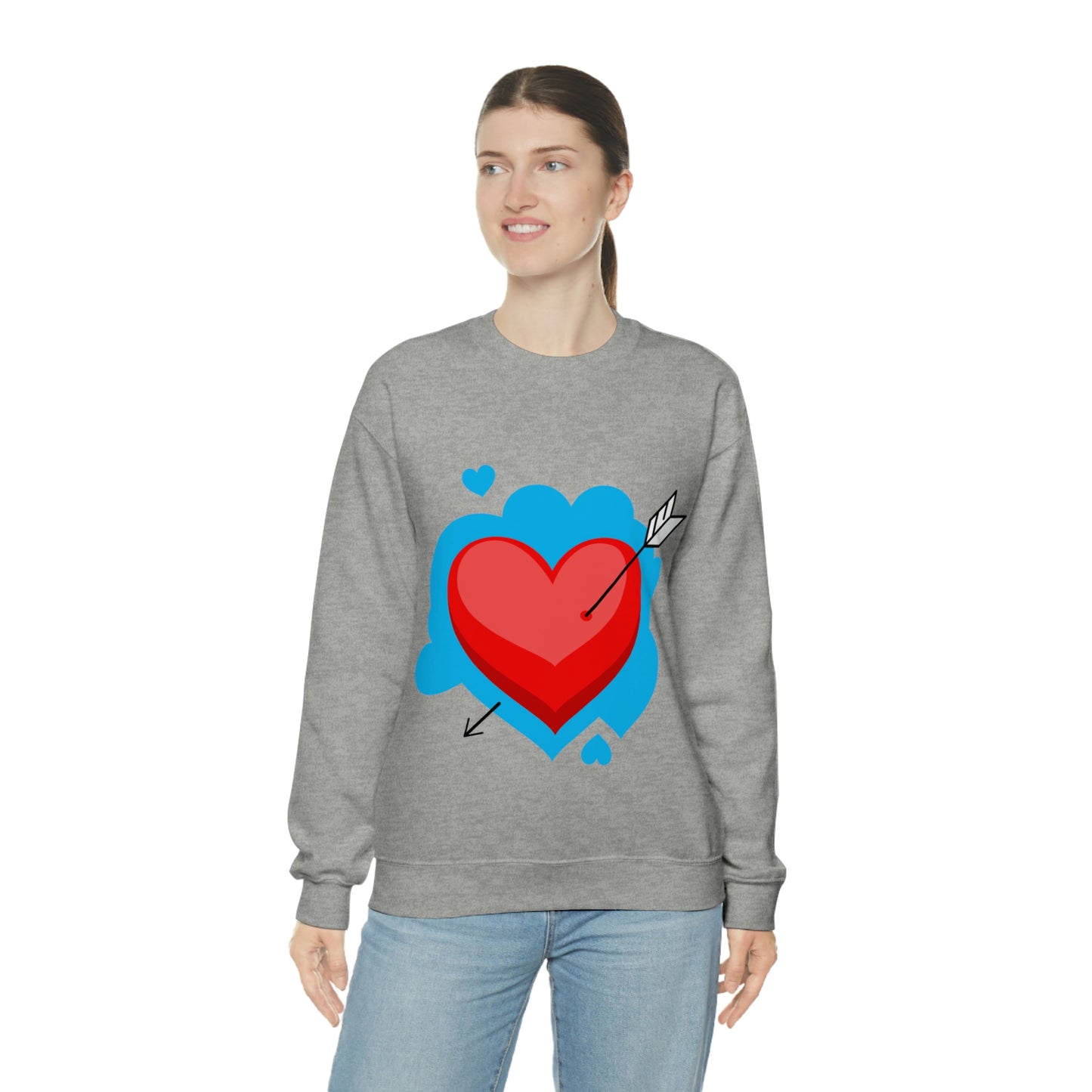 Sudadera con cuello redondo y corazón con flecha. ¡A mi hija le encanta esta sudadera!