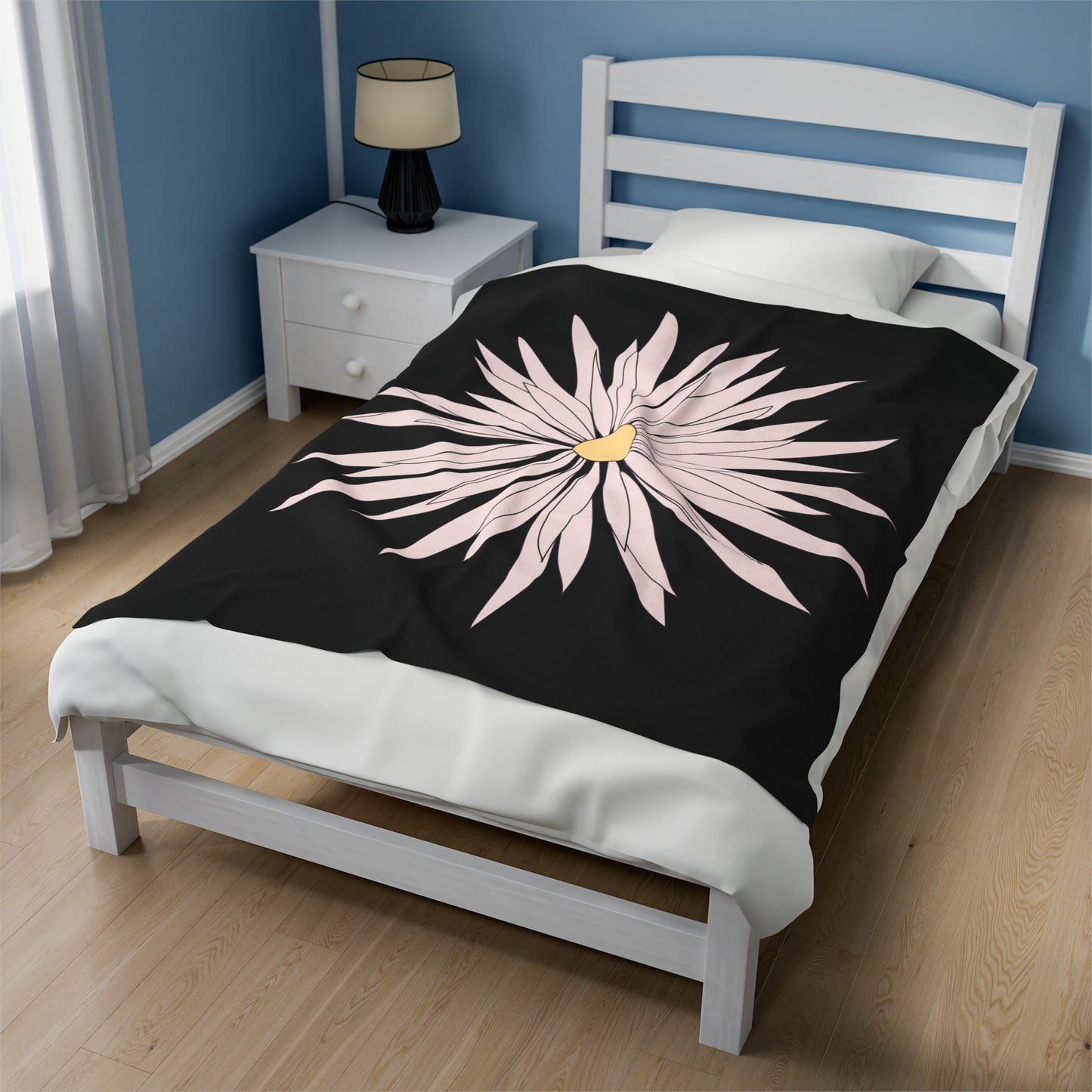 Velveteen Plush Blanket Large White Flower