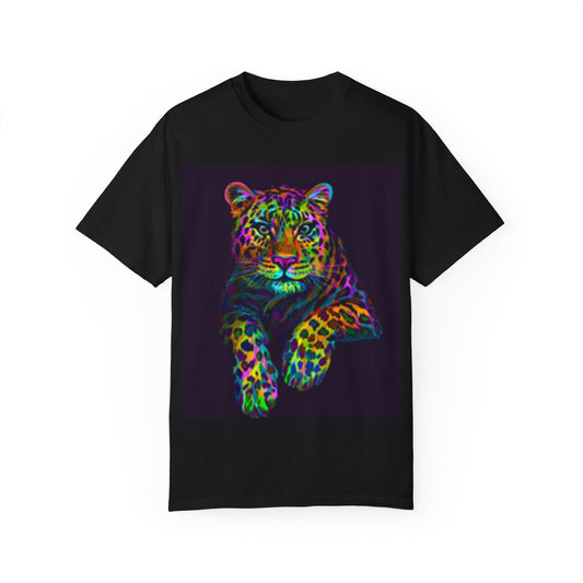 Vibrant Jungle Leopard T-Shirt for Nature Lovers