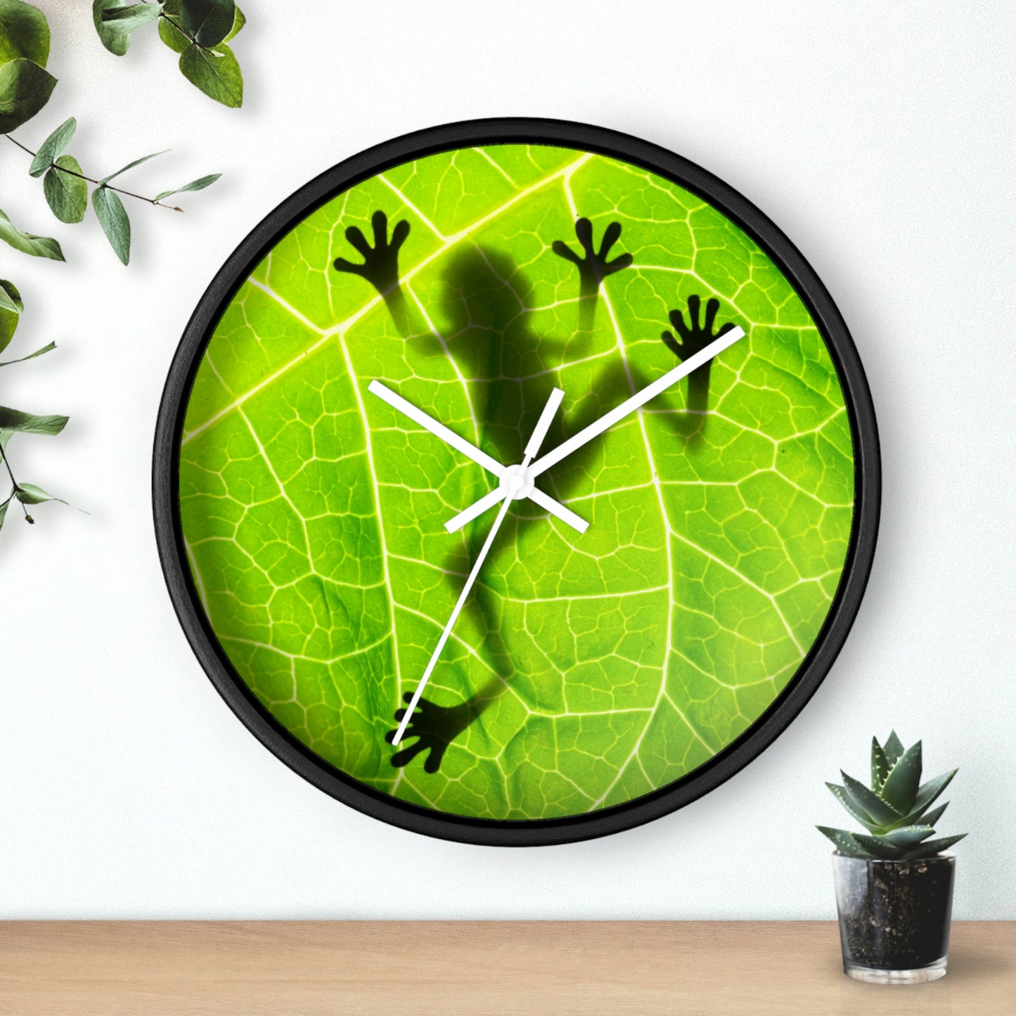 Reloj de pared con silueta de rana y hoja ¡Absolutamente mi favorito!