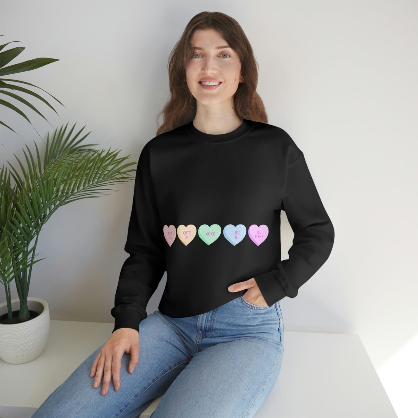 Sudadera con cuello redondo y corazones de caramelos ¡Me veo fabulosa!