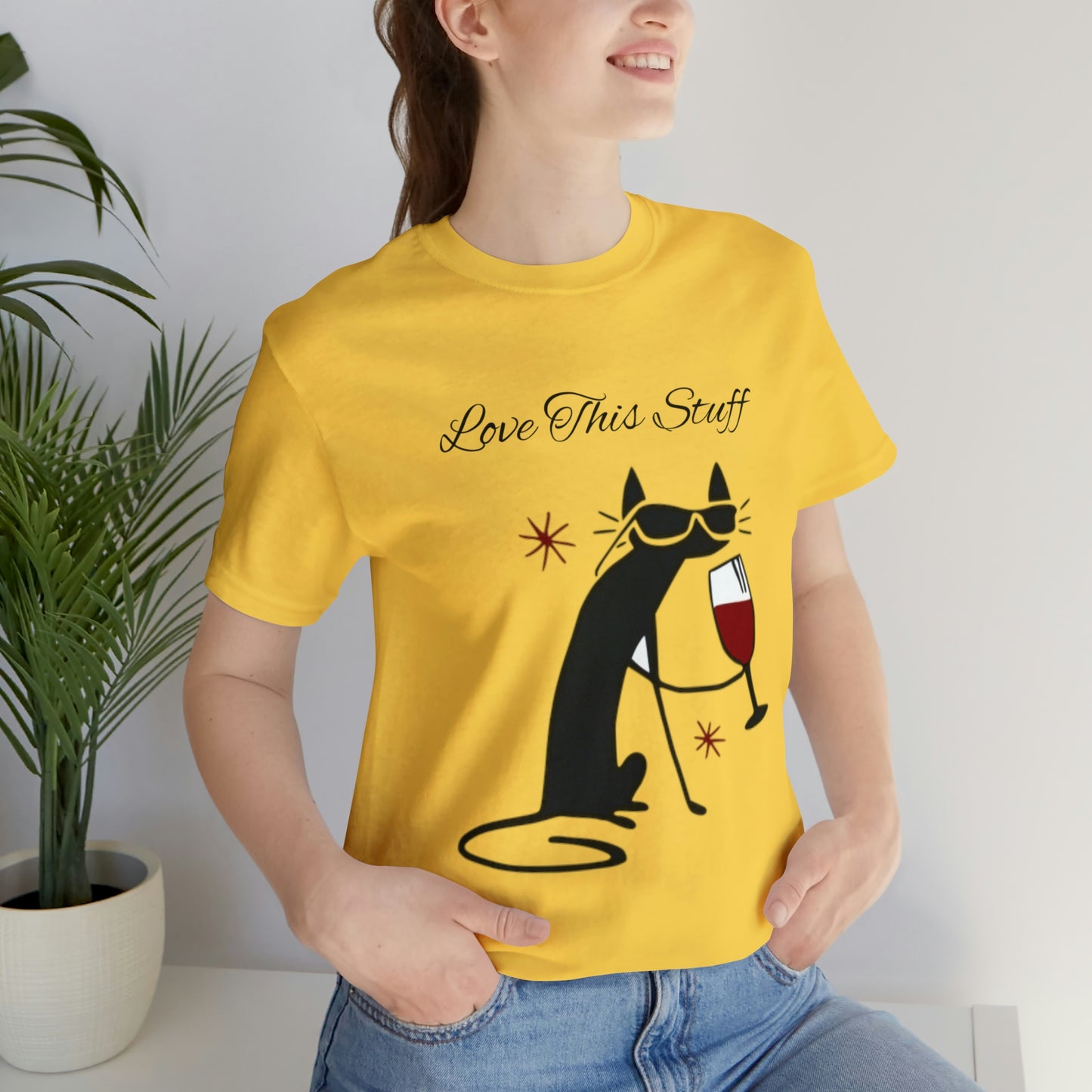 Camiseta con el gato negro bebiendo vino "Me encanta esta cosa"