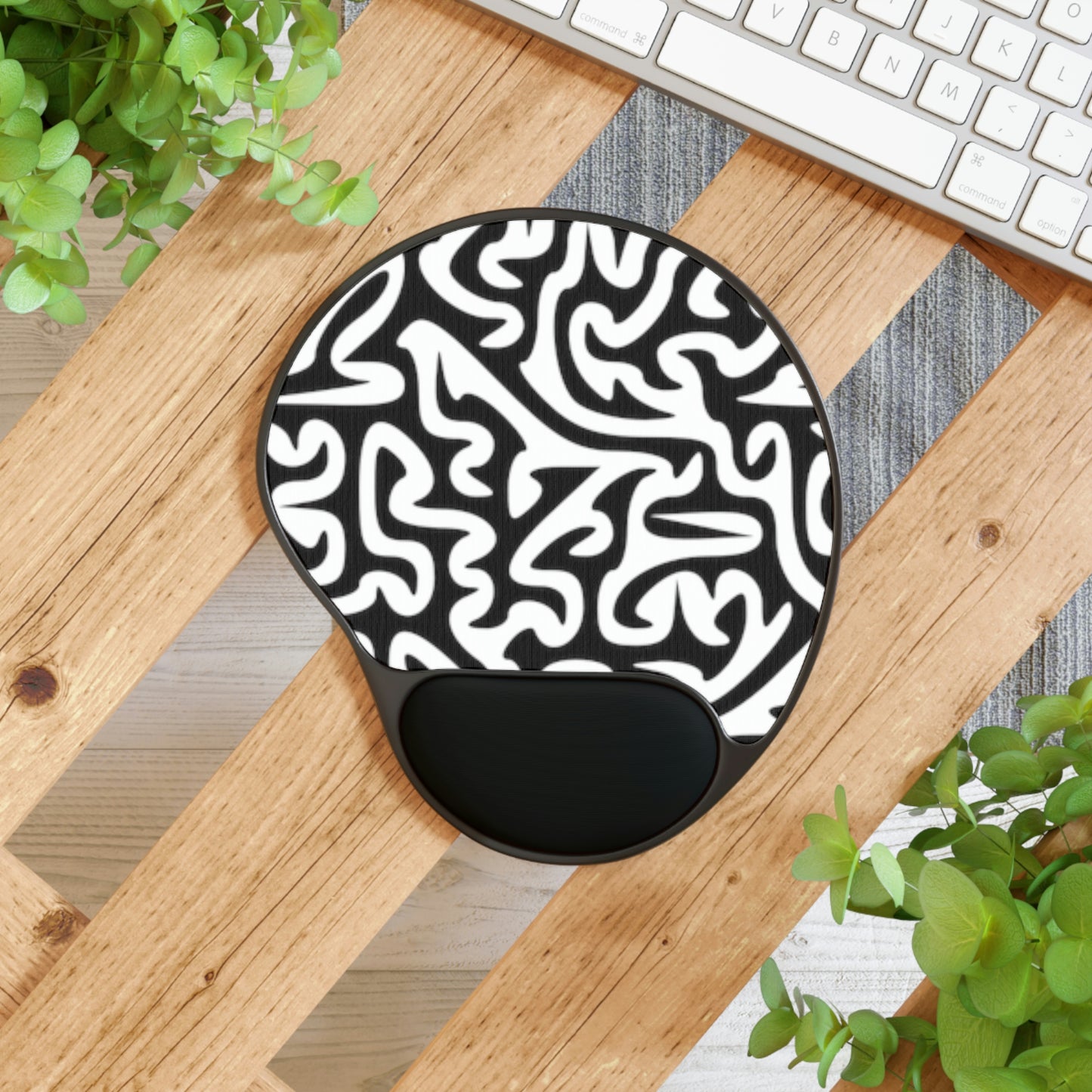 Maze Black White Mouse Pad With Wrist Rest Office Home Traveling